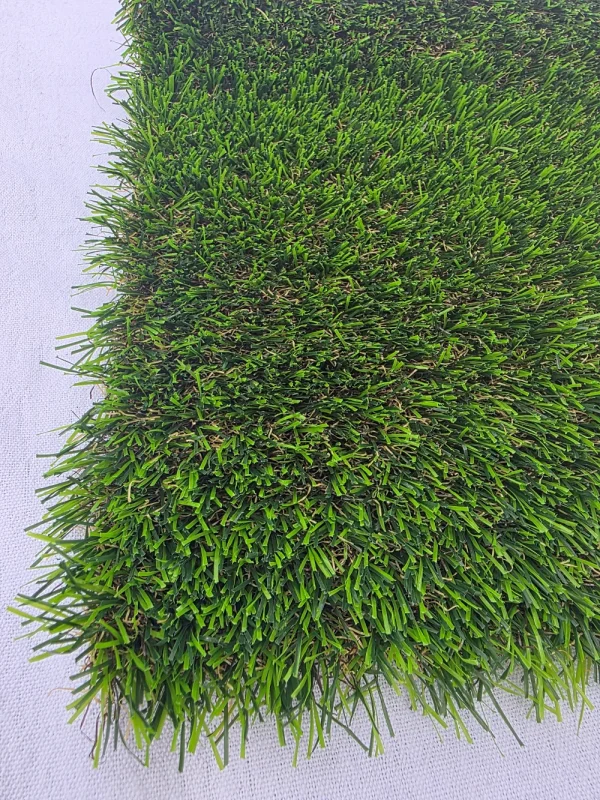 Standard Green 25MM pile height - Image 6
