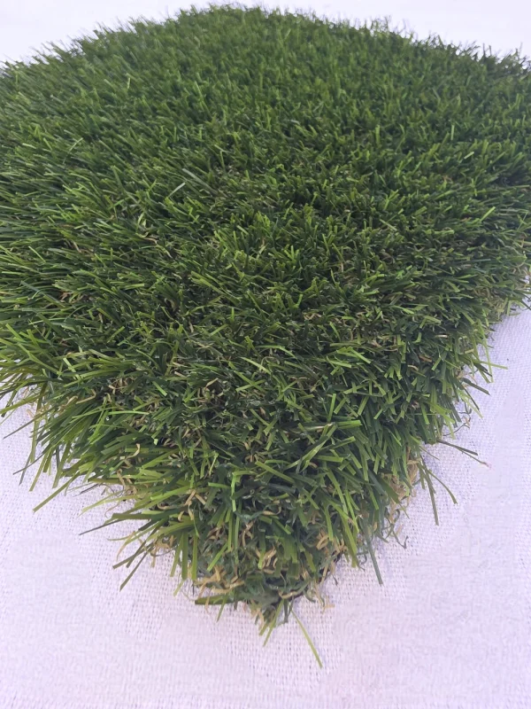 Standard Green 30MM pile height - Image 4